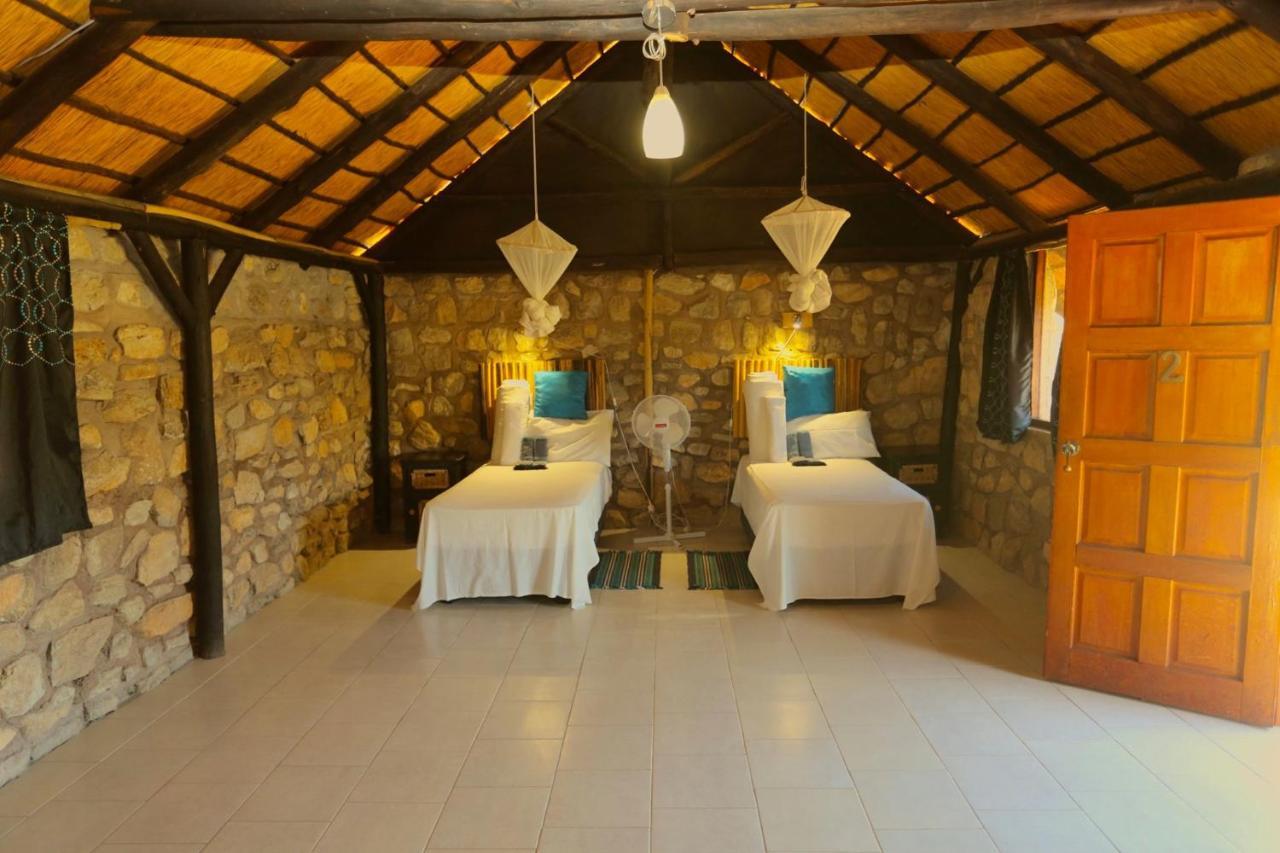 Kapika Waterfall Lodge Epupa Exterior photo